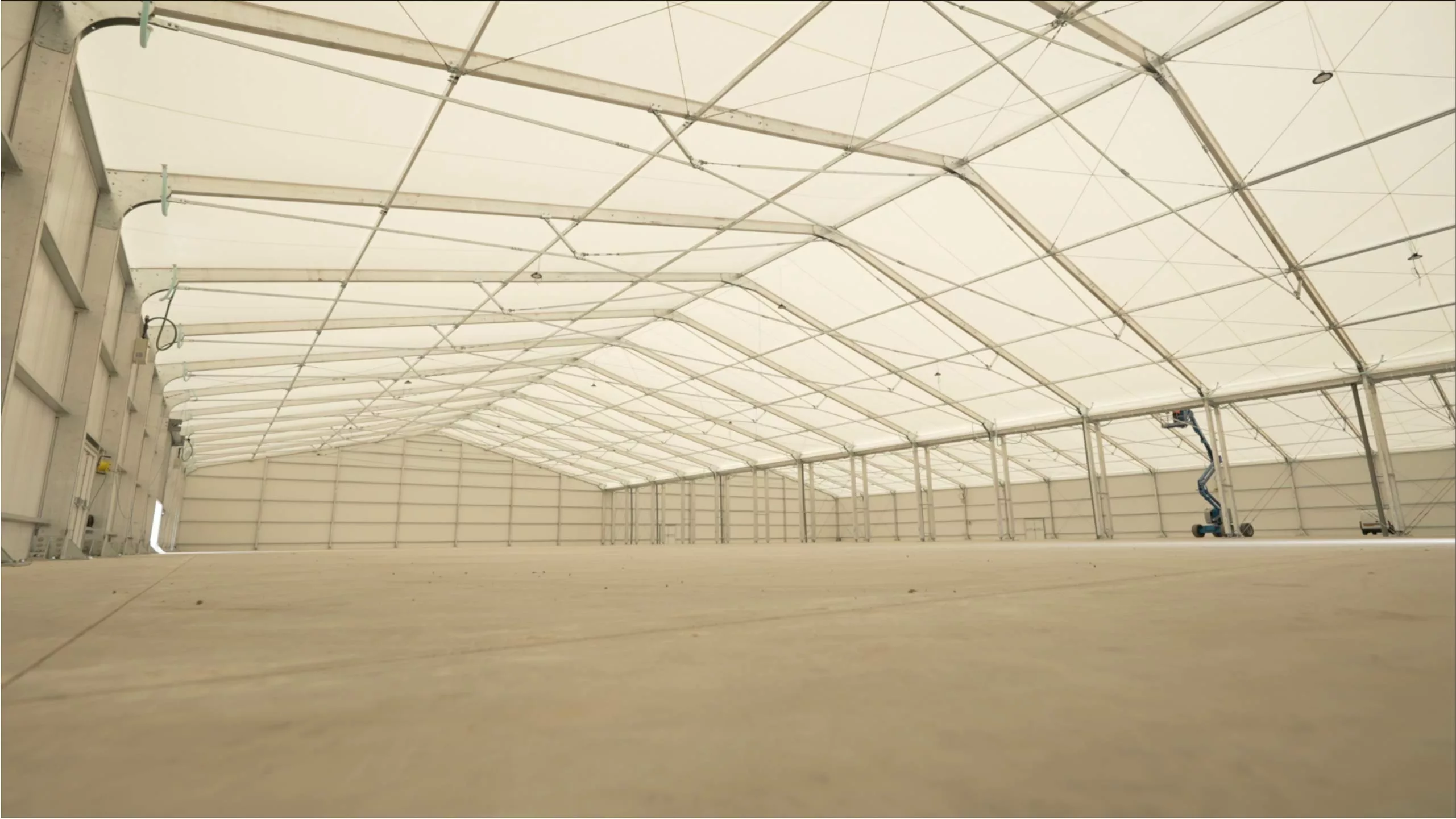 temporary warehouse space